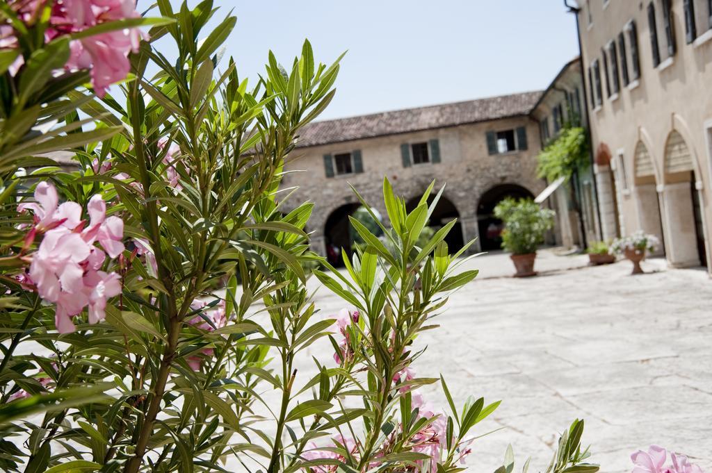 La Foresteria Serego Alighieri SantʼAmbrogio di Valpolicella Exteriör bild