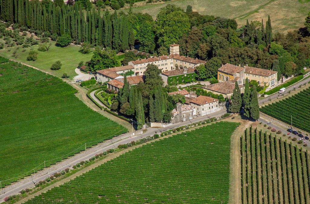 La Foresteria Serego Alighieri SantʼAmbrogio di Valpolicella Exteriör bild